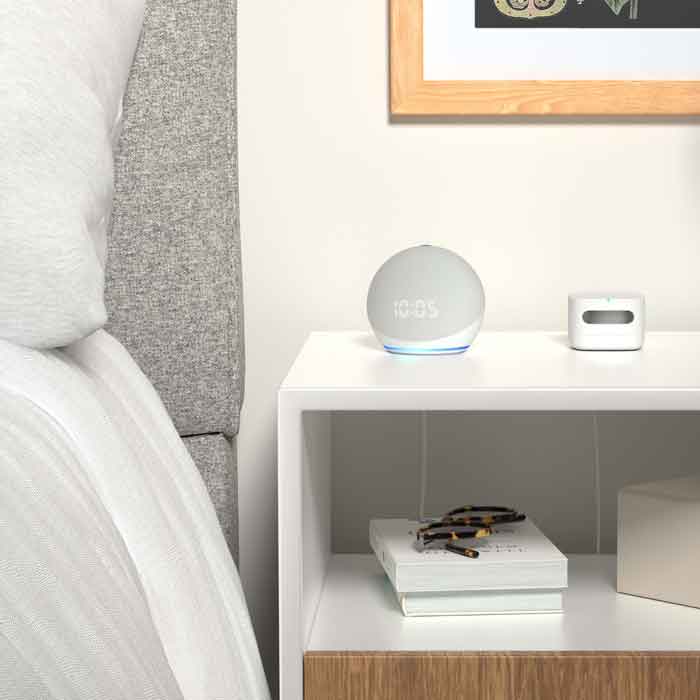 Blind Control with Amazon Echo and Dot